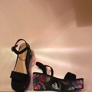 Embroidered Platform Shoes (extra thicc heels)